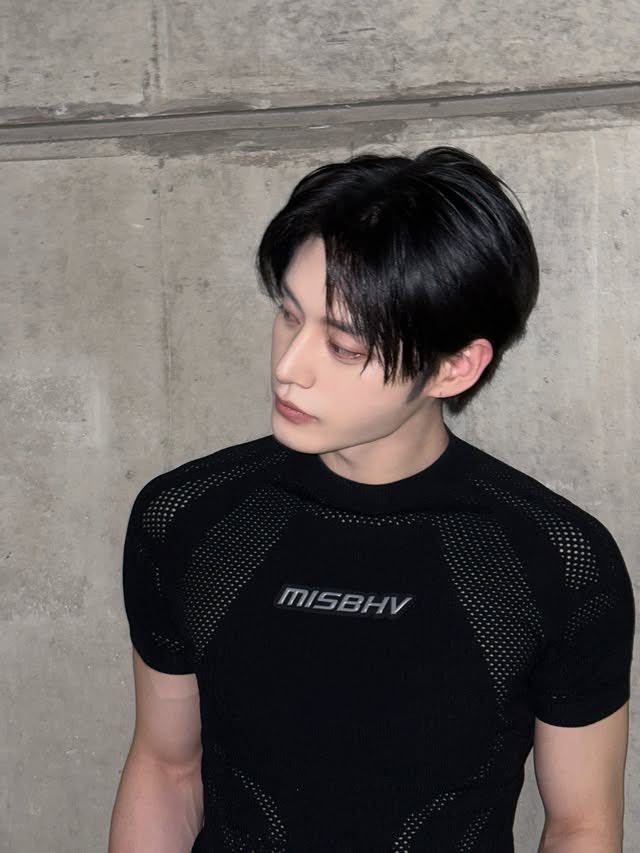 KIM JIWOONG GLOBAL tweet media