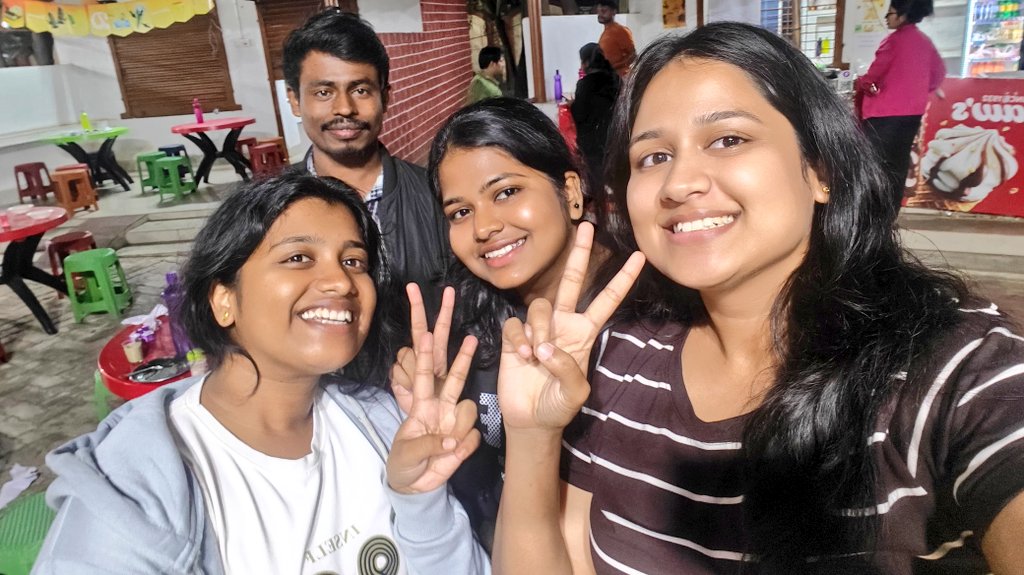 jayaprakashone's tweet photo. dear sisters  this friendship moment never be return but, it remain with infinity when see anyone at any position proudly say one sentence "the person is my friend" the memorable day of study time friends Rutu, Sanji, Alisha and i the writer ✍️ https://t.co/BR3CJIoZiy