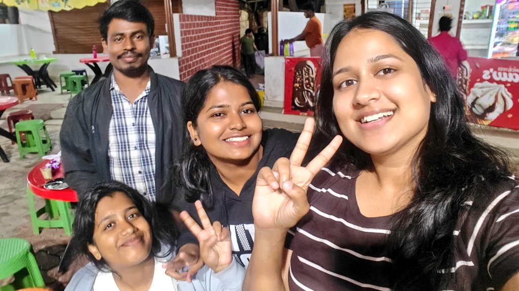 jayaprakashone's tweet photo. dear sisters  this friendship moment never be return but, it remain with infinity when see anyone at any position proudly say one sentence "the person is my friend" the memorable day of study time friends Rutu, Sanji, Alisha and i the writer ✍️ https://t.co/BR3CJIoZiy