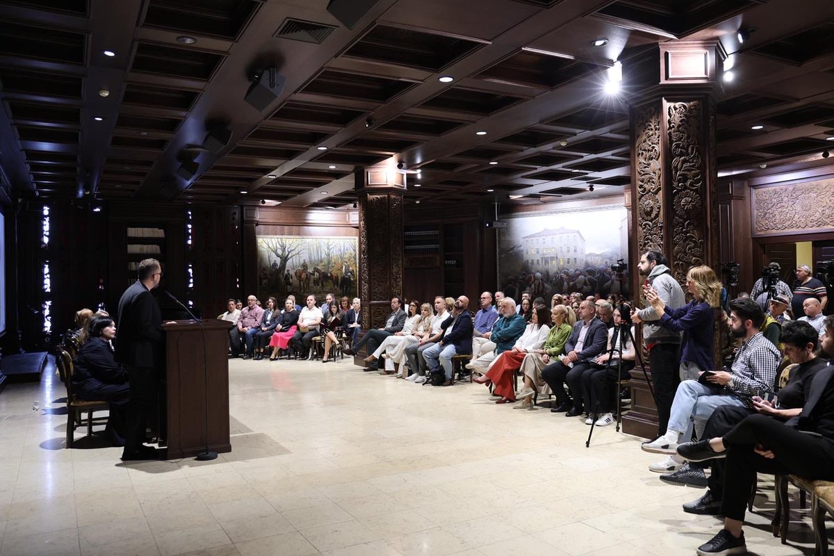 cc4wbs's tweet photo. Public consultations were held today on the Cultural Policy Strategy of the Republic of North Macedonia, bringing together representatives of the public, private, and independent cultural sector through the policy support stream of the #CC4WBs project, funded by #EU
@UNESCOVenice https://t.co/s1W8CxqL8r