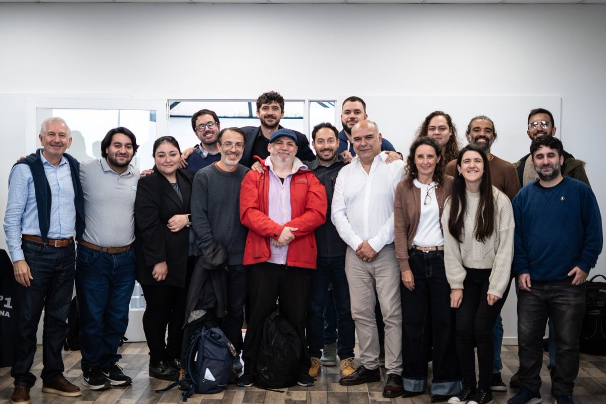 facttic's tweet photo. ¡AgroTIC llegó a Tandil!

Organizado por FACTTIC y el @AgrarioPBA, con el apoyo de la @UNICEN_Oficial y la @UPE_Ezeiza, se realizó el primer Encuentro Regional Presencial AgroTIC 2026.

¡Gracias a todas las personas que hicieron posible este encuentro! https://t.co/L4FQOubVex