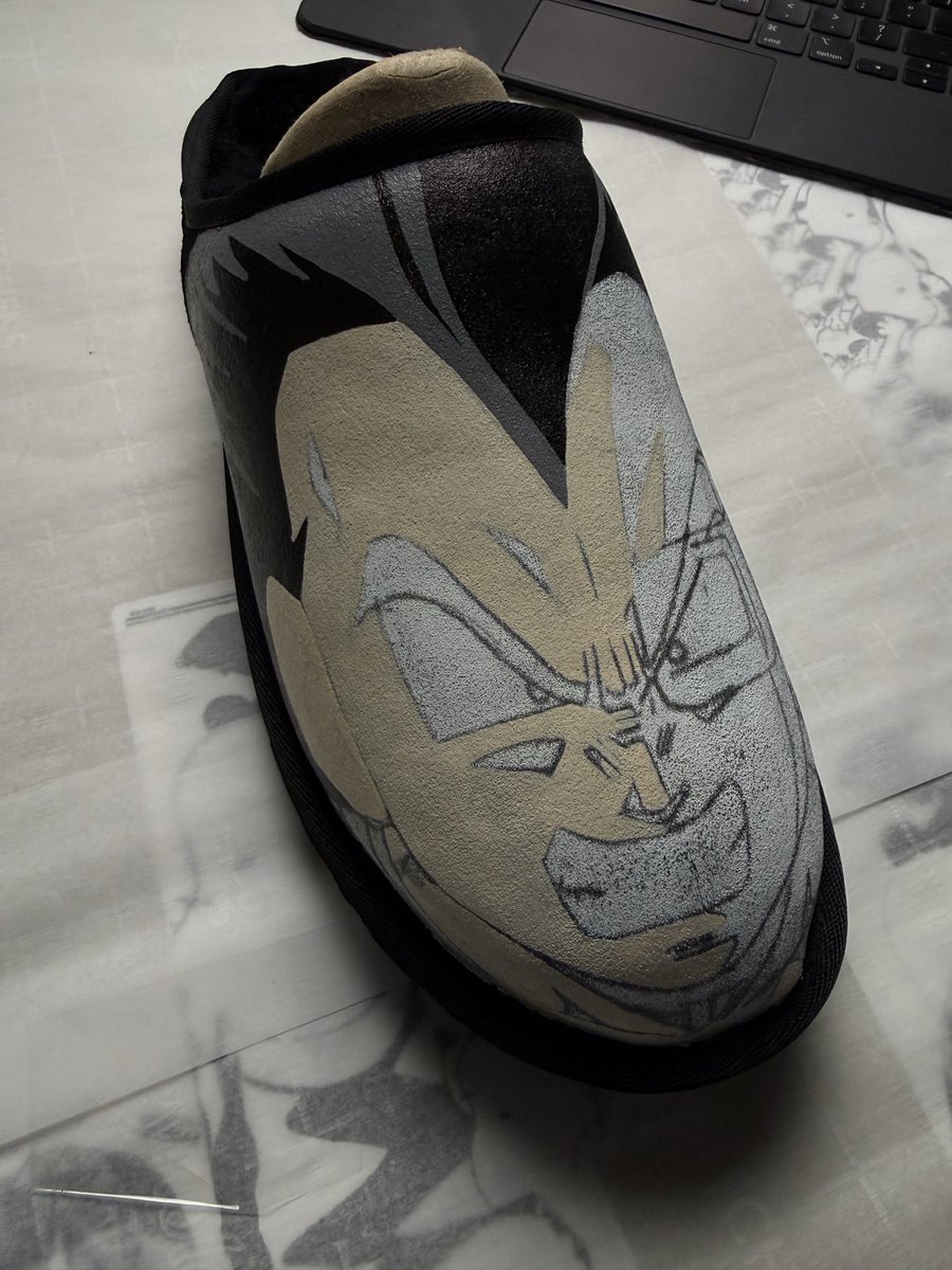 4arcs4's tweet photo. WIP Vegeta @UGG https://t.co/78vlG1c3Ak