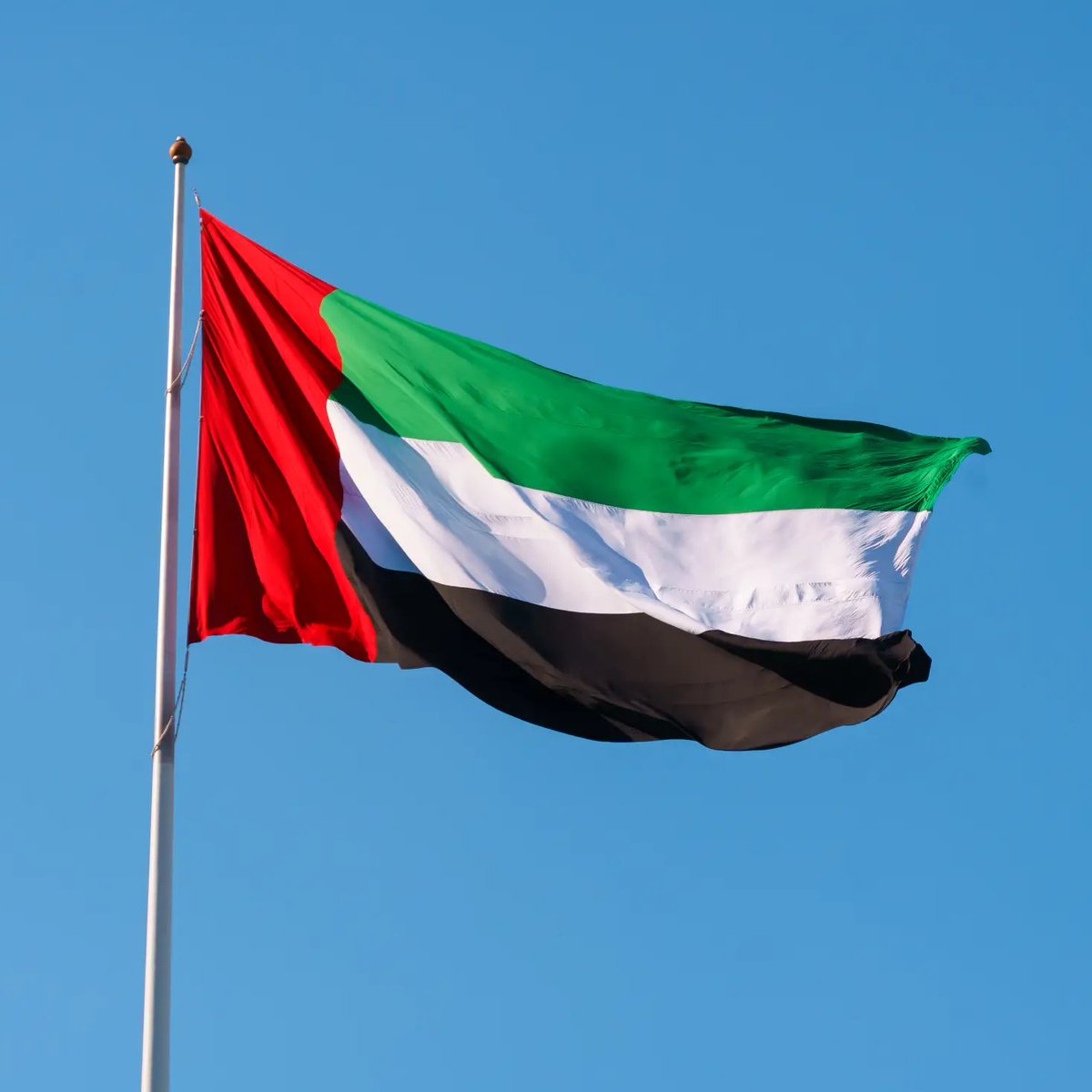 MartiniGuyYT's tweet photo. BREAKING: The UAE is now allowing all residents to pay taxes and fees in Bitcoin.

This is MASSIVE! 🚀 https://t.co/v4wpq1IVTE