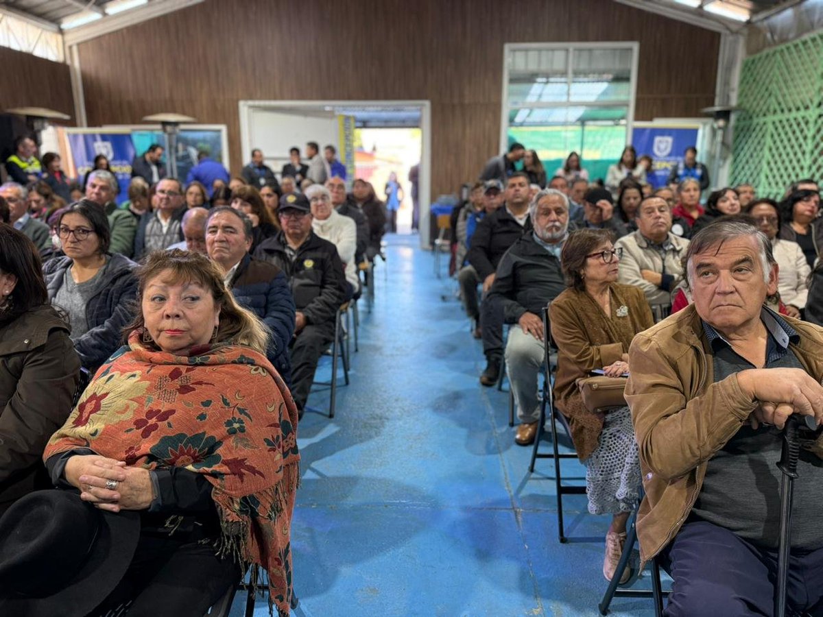 📌Gobierno Presente  
✅Para informar respecto al proyecto de Ley de Reconstrucción Nacional, como también Ley de Escuelas Protegidas, se realiza Gabinete Regional con vecinos y vecinas de Concepción.  

➡️De la jornada ciudadana participa el seremi de Obras Públicas, José Piña.