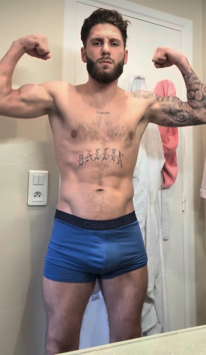 Feet&Bulge tweet media
