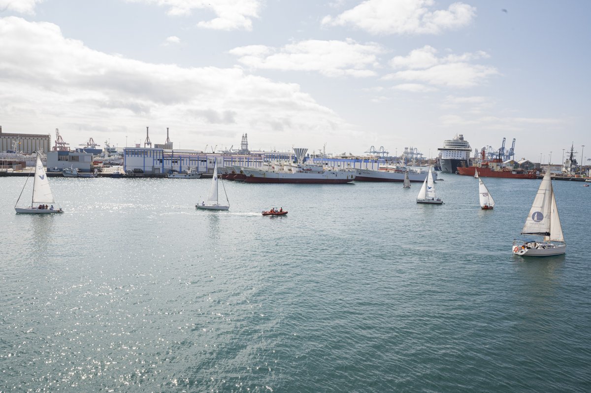 FIMAR_LPGC's tweet photo. El programa de #FIMAR cuenta también actividades náuticas para seguir acercando el mar al público desde distintos ámbitos. ⛵️🌊⚓️
Consulta los detalles en 👉https://t.co/GooJXT7tfd y apunta tus favoritas.
Te esperamos del 22 al 24 de mayo en el Muelle Sanapú. https://t.co/12olAUlkPh