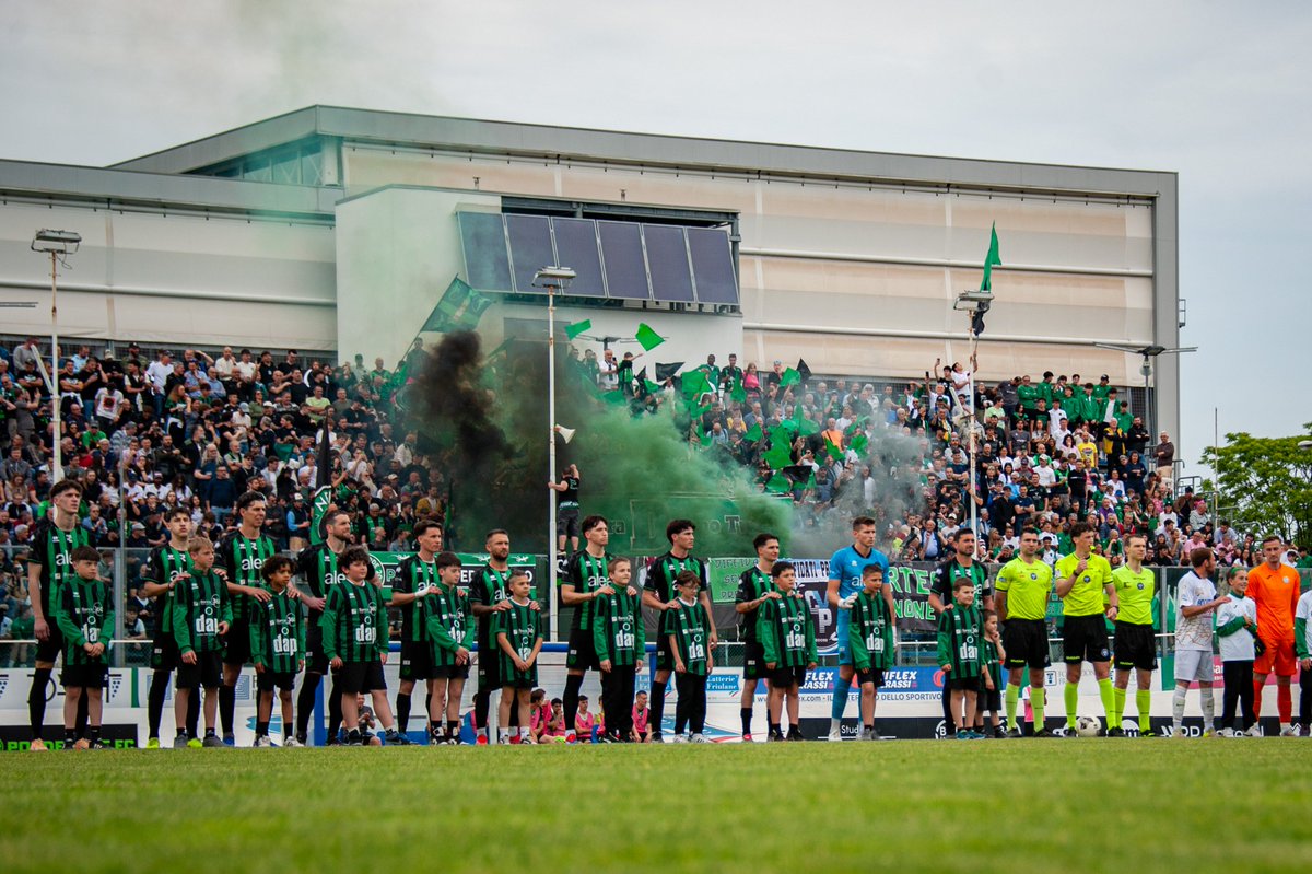 photo_curva's tweet photo. ⚽️🇮🇹 5th Italian League 
Pordenone 3:2 UFM

What a finish to the league season!

Both Pordenone and LME won their final match of the campaign, meaning they are now level on points at the top of the table. The league winner will now be decided in a playoff match next weekend. https://t.co/Ii29iVmCof