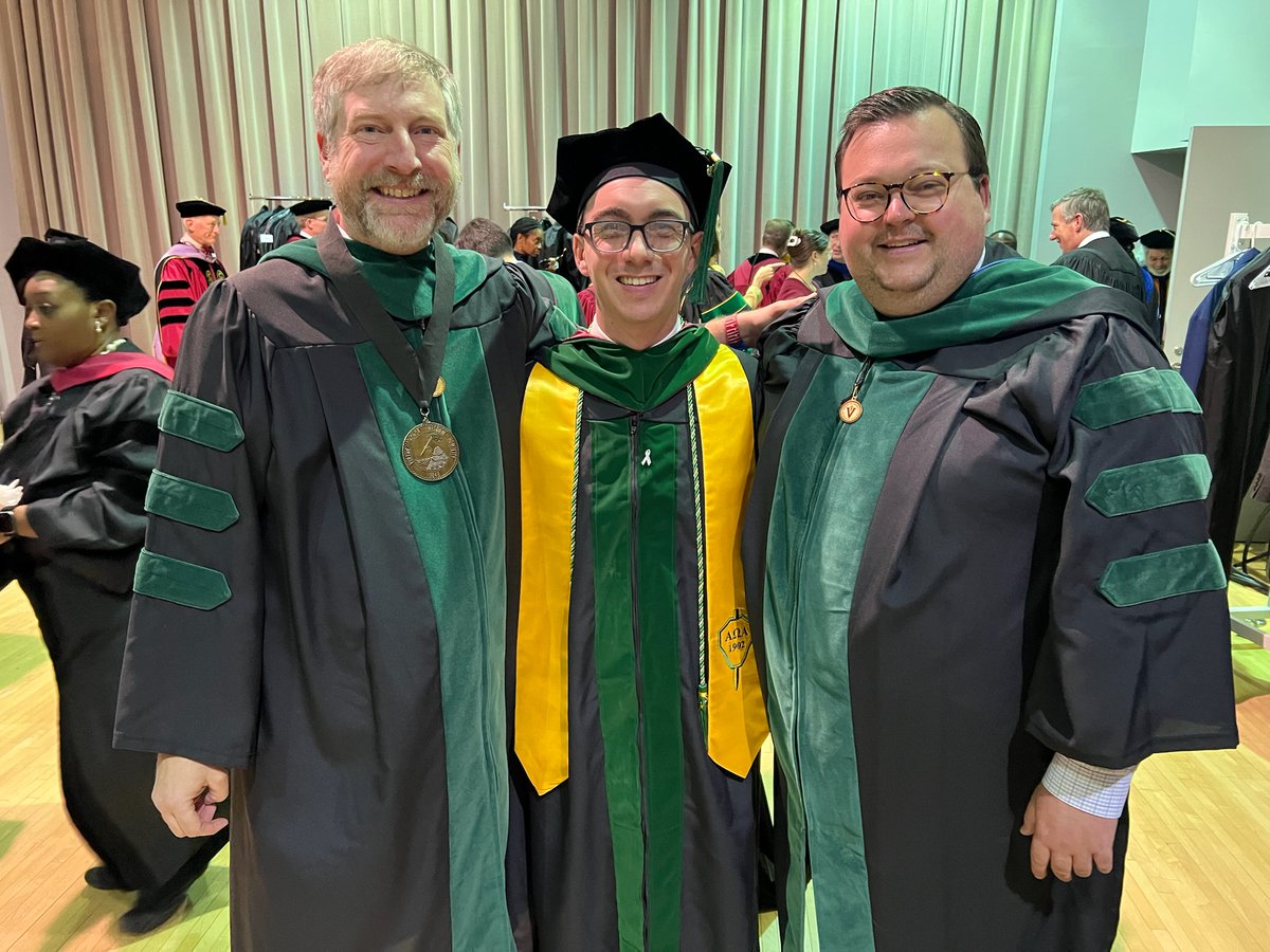 SCMedAssoc's tweet photo. It's graduation season! We’re proud to celebrate the incredible achievements of South Carolina’s graduating medical students. Your dedication, resilience, and commitment to patient care have brought you to this moment. 

Special s/o to our Med Student Board Rep, Jared Buteau, MD! https://t.co/39uGoJwN0o