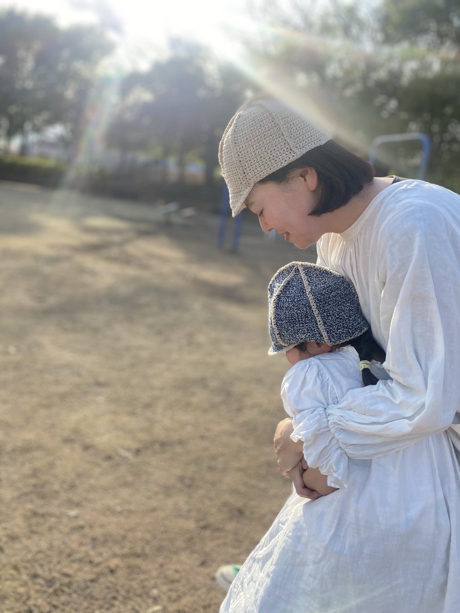 eito_shop's tweet photo. 初めまして
ヘンプで帽子を制作しています☺️

ヘンプの効能が最大限に発揮され
身も心も整う【命を守る帽子】👒

肌の弱い方、アトピーの方にも
優しい肌ざわりで安心

天然素材の麻（ヘンプ）で
日常を豊かに🌿 https://t.co/3cFLO0VC0l