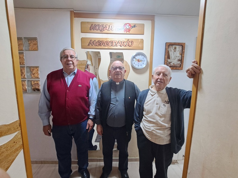 Fund_Mercedaria's tweet photo. El padre Jesús Bel, mercedario, capellán del C.P. de Brians 1 y responsable del Hogar Mercedario de Barcelona, es entrevistado en El Debate sobre la pastoral penitenciaria y la próxima visita del Papa León XIV a la prisión.
Entrevista 📝 https://t.co/6wC5szg4H6 https://t.co/6gewRcs9ws