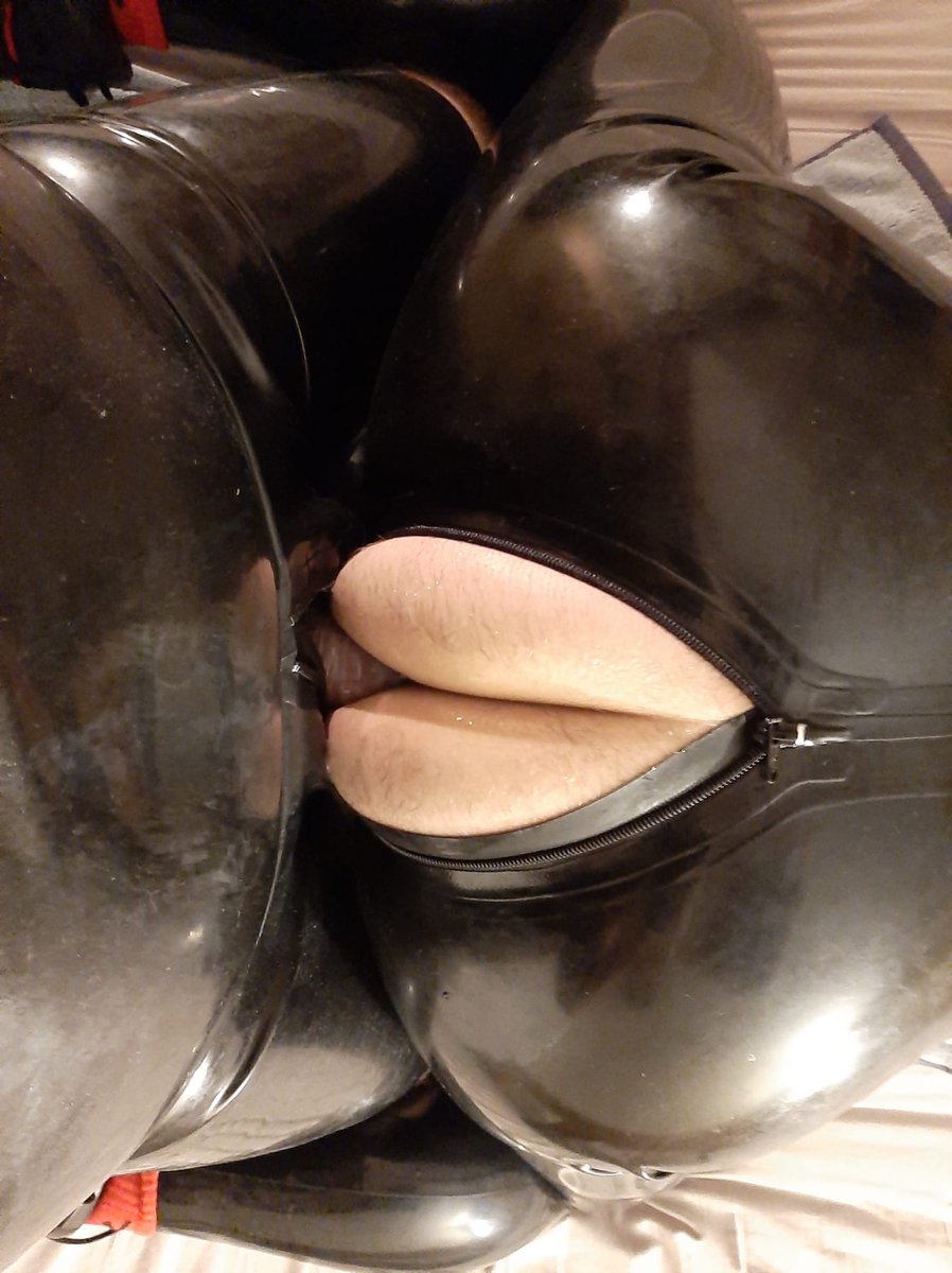 RubberTraveller tweet media