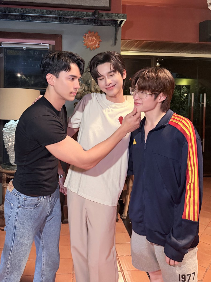 ที่สามของเธอ | Your Third Series tweet media