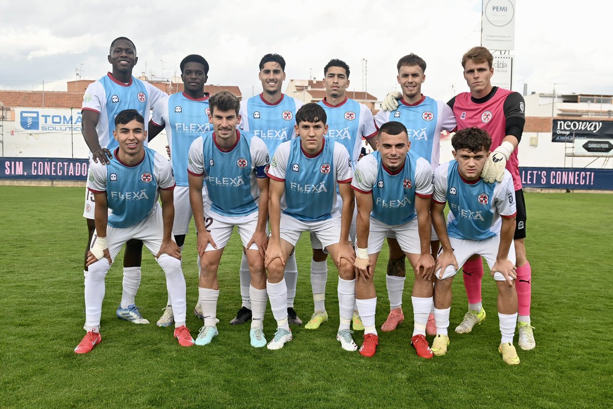 depmaritimo's tweet photo. Imágenes del partido disputado ayer en La Constitución ⚽️🫂💪🏼🎯 

Navegando hacia el éxito ✨ 
#tercerarfef #partido #equipo https://t.co/cniFWidm5S
