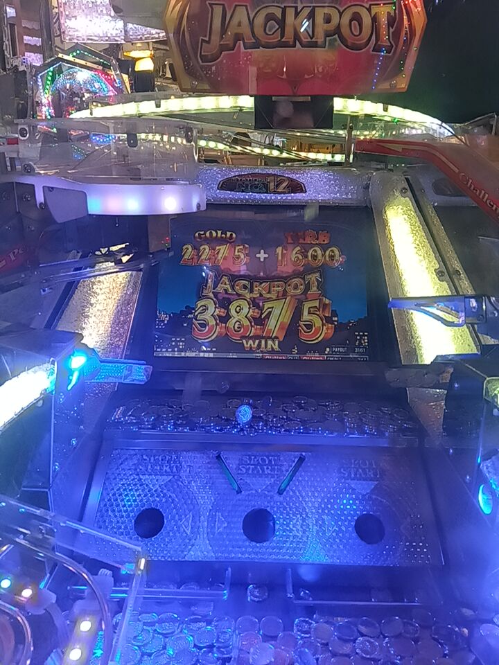 店名 ユーズランド日の出店 機種 グランドクロスレジェンド 2回