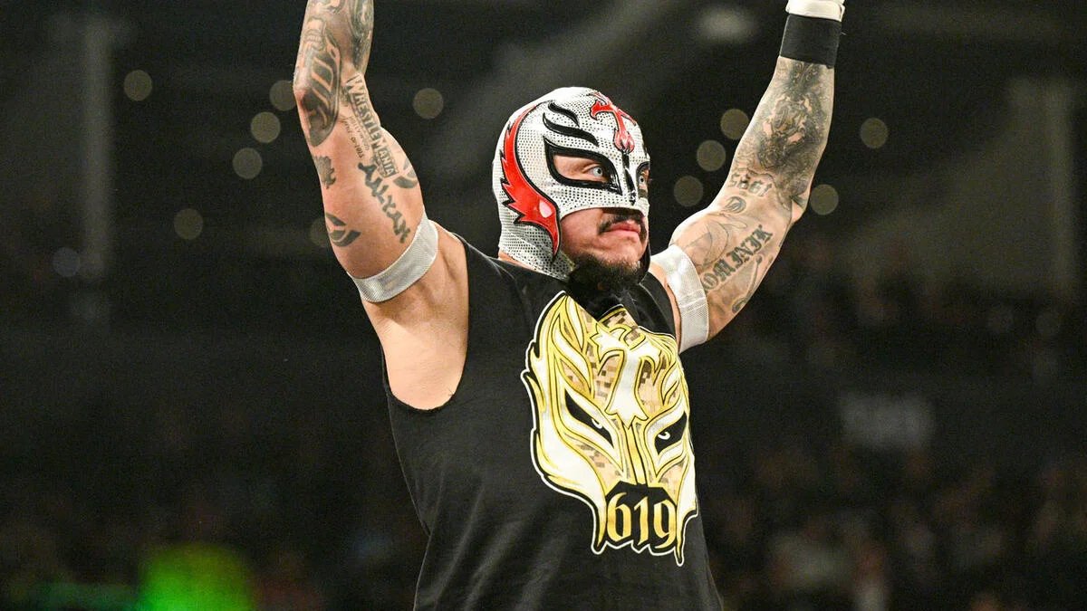 WWE stars Rey Mysterio, Dominik Mysterio and Rey Fenix have been advertised for AAA Triplemanía 34 in September. 

Per WWE: 

"This year’s event will showcase the best talent of Lucha Libre AAA Worldwide including Dominik Mysterio, Rey Mysterio, Hijo del Vikingo, Psycho Clown, La