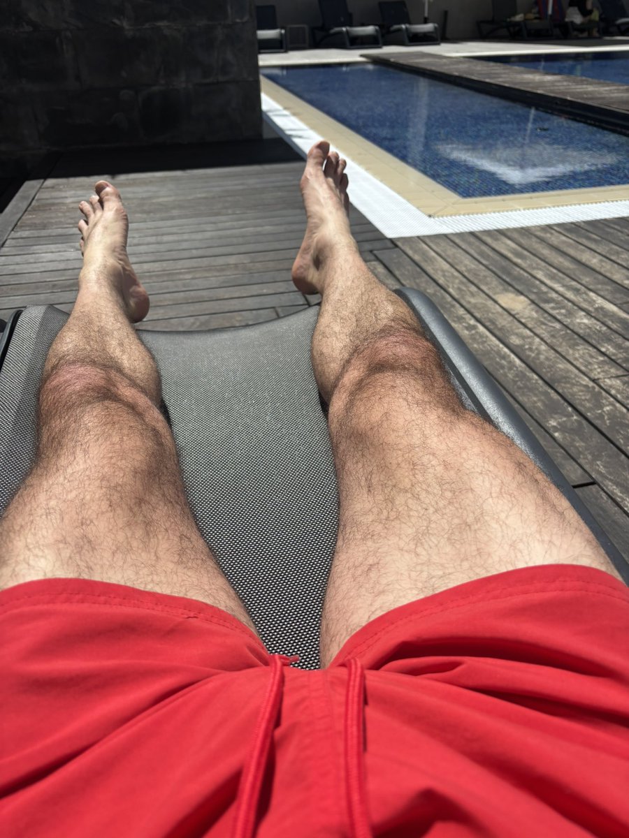 6’2 - 11 feet - Alpha tweet media