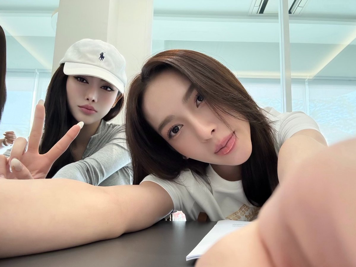 เห็นใจกันยัง ❣️ tweet media