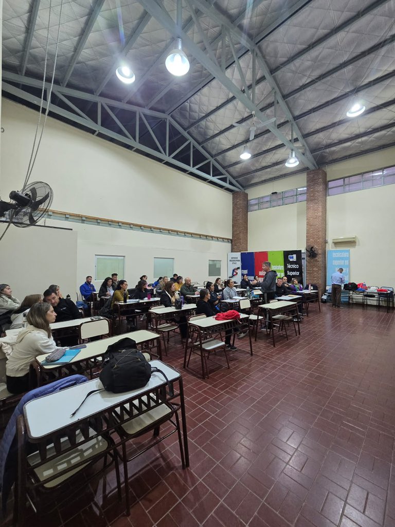 coordedfdge's tweet photo. Compartimos imágenes de la jornada práctica y de evaluación presencial realizada el viernes 8 de mayo en el IEF 9-016 Dr. Jorge E. Coll, en el marco de la formación docente “Facilitador Provincial de RCP y uso de DEA”.

@MzaDGE @TadeoGZ @educultuydge https://t.co/qfl9hkDqQ2