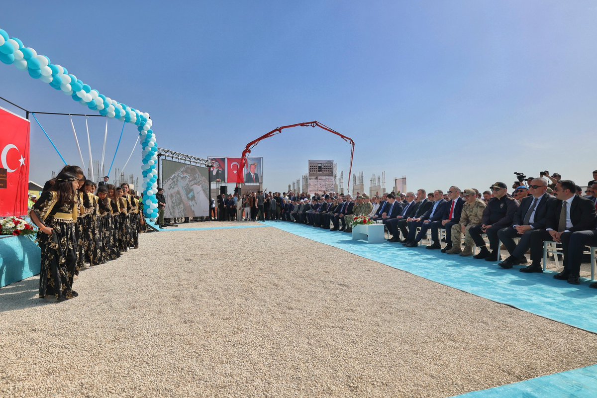 Mardin_Valiligi's tweet photo. 📌Nusaybin | Ömer Özel Eğitim Kompleksi Temel Atma Töreni https://t.co/D3zVcwYaPM