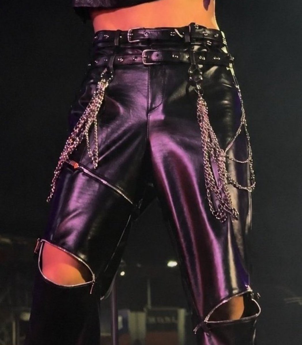 d0llthv's tweet photo. i would also make a song about fūck!ng seven days a week, if my baddie looked like this 😝 https://t.co/ZPP8jgob5k