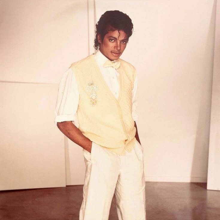 arth !¡ (mj biopic era) tweet media