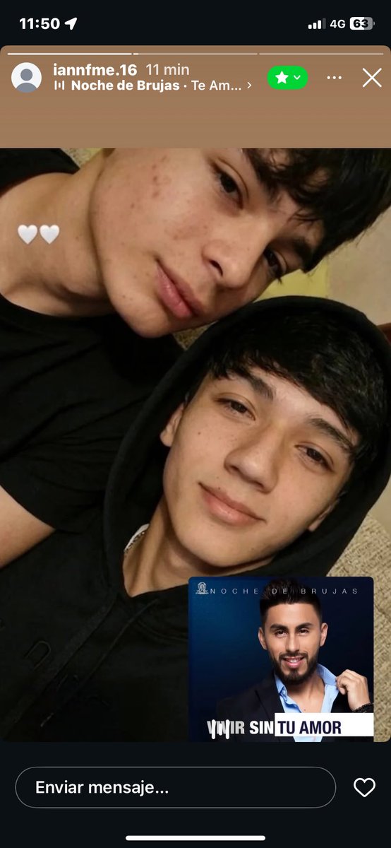 amtojamooon's tweet photo. el ian mi supuesto pololo es el peor porque siempre sube fotos con aus amigos menos conmigo y me esconde como moto robada no me tiene ni en las destacadas estoy terrible chata porque no me siento amada pero cada vez que le digo me pasa por donde quiere adjunto pruebas https://t.co/6PMv9q7AKb