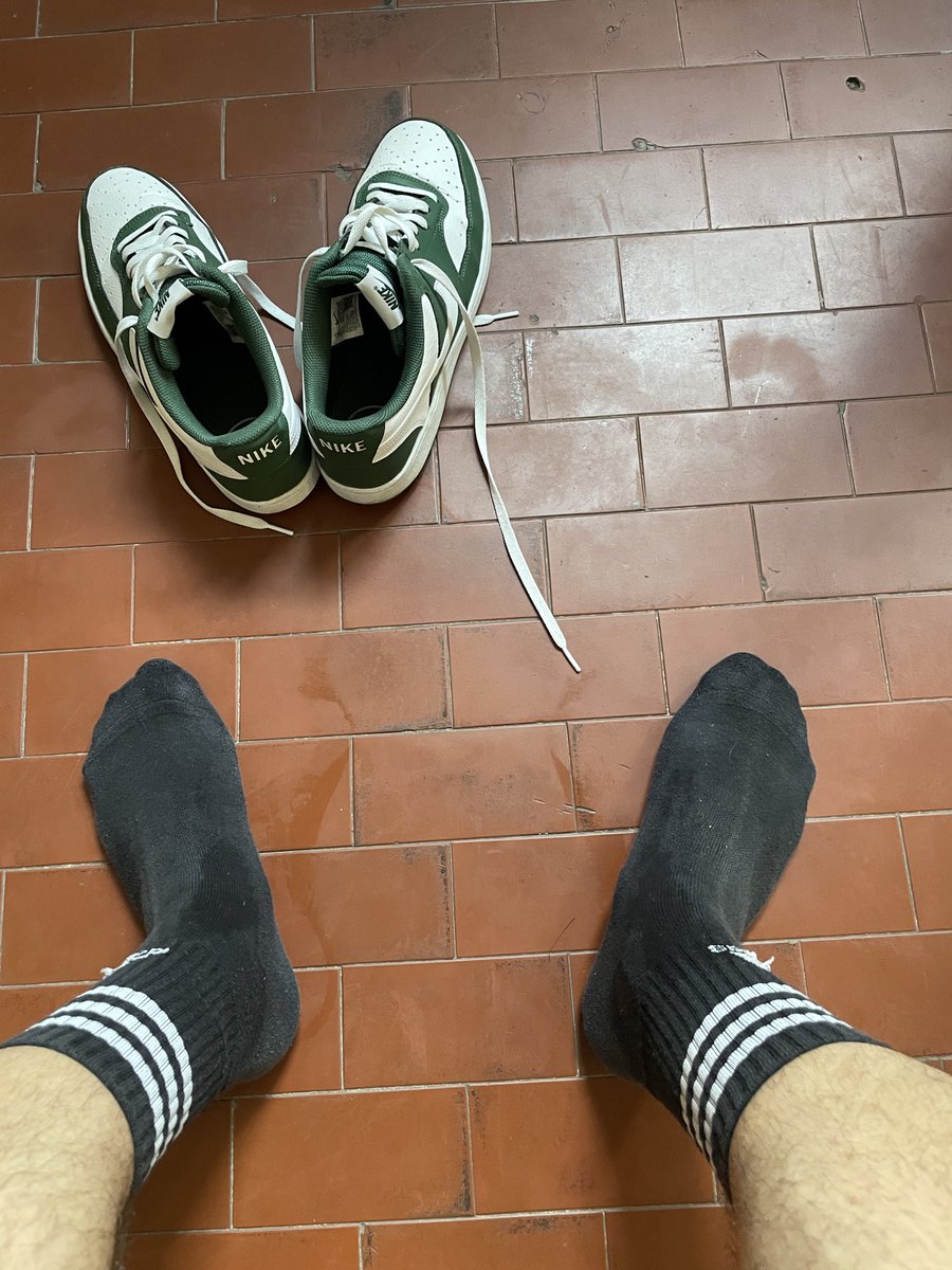 GridironFeet tweet media