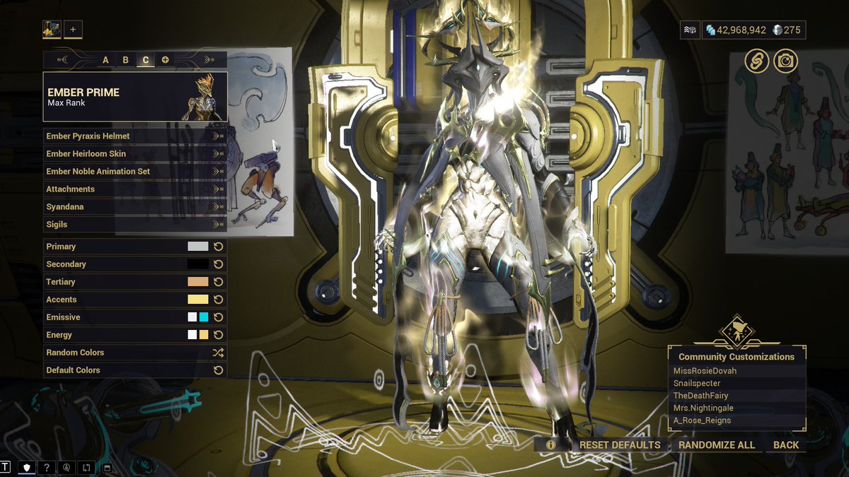SolisTenno's tweet photo. (I finally caved into the Heirlooms in preparation for Mesa Heirloom... Also obligatory ass shown for Ember Heirloom.

Ivara Heirloom when DE??) https://t.co/KQ3RVUMDfF