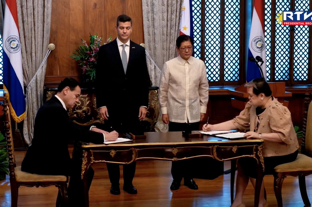 mreparaguay's tweet photo. Paraguay y Filipinas firmaron memorándum para fortalecer la formación diplomática.

➡️ https://t.co/QqqREEYmFk https://t.co/RUb1hgx8sO
