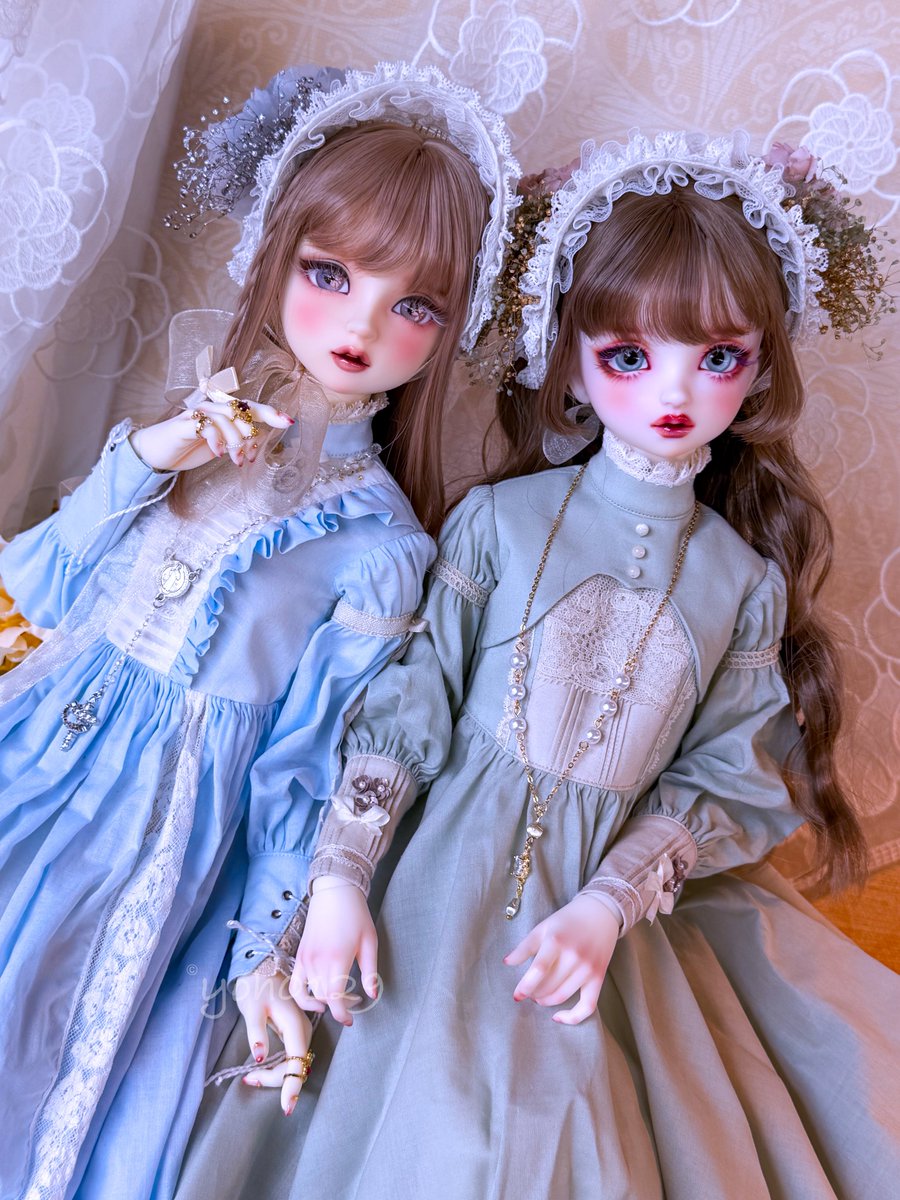 yoh0129's tweet photo. あかえさんと🫶🏻anricaさんの標本ドレスとluluさんのヘッドドレス合わせ˚⁎⁺˳初期標本ドレスもほんっっっっとかわいい🩵💚 #anricadolldress #lulu_accessory https://t.co/lbNDKGnCVD