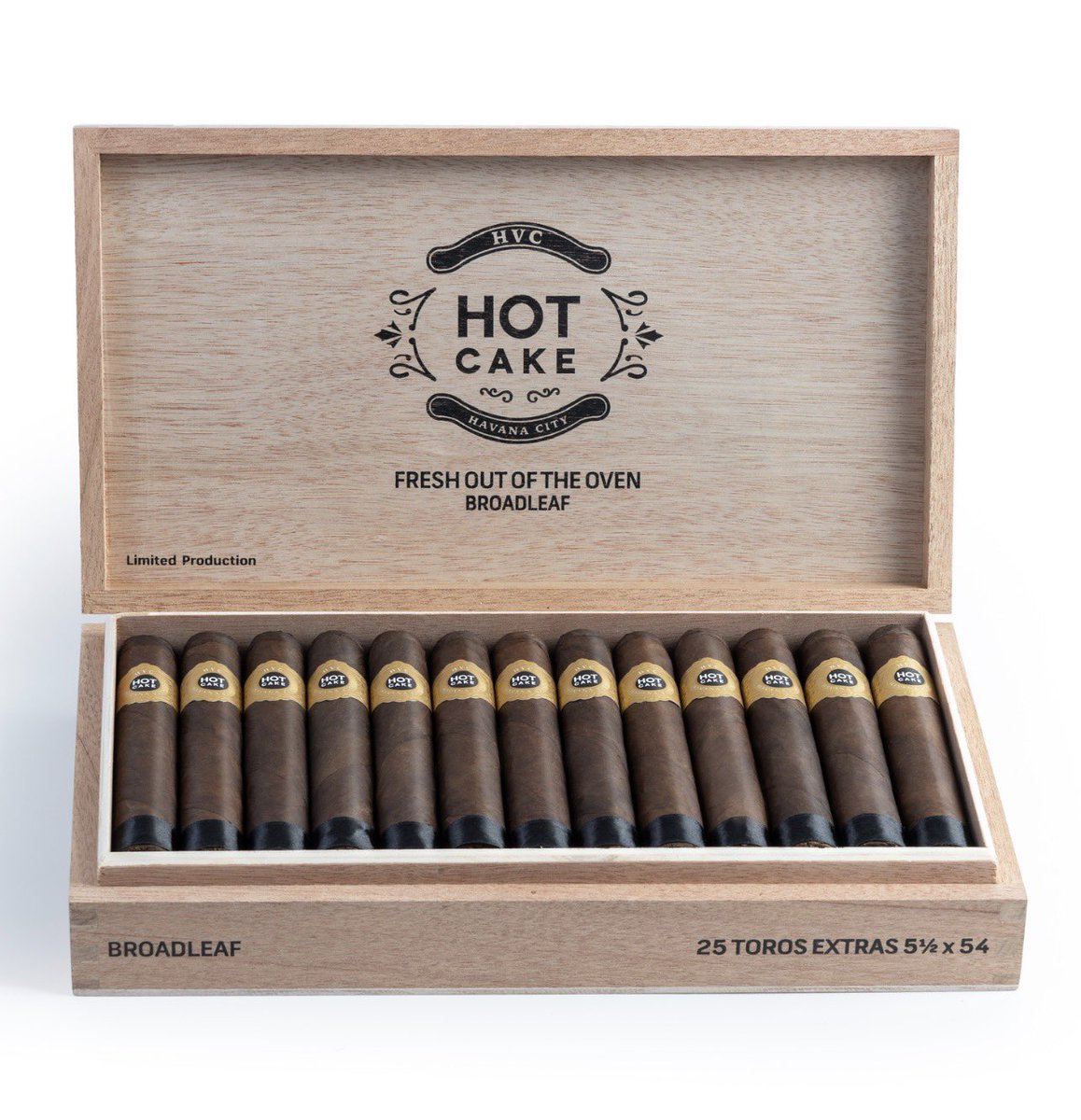 HVCCigars's tweet photo. Starting the week the right way with Hot Cake Fresh Out The Oven Broadleaf 🔥
A flavor bomb built for any time of the day, but Mondays hit different. 😉👌 https://t.co/8dwh78bg2x