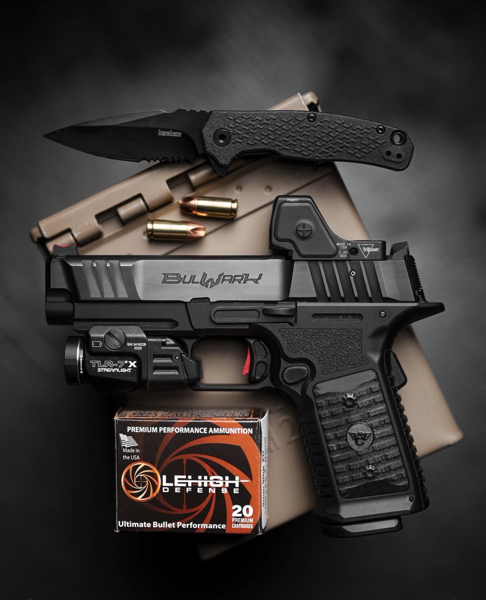 kershawknives's tweet photo. 🥷💥Take tactical action to the next level with the Conduit. This all-black Kershaw is a winner, whether you’re on the go or at a job site. The partially serrated blade pierces and saws through tough cutting tasks.  Shop Now!
https://t.co/3oaC0FSW2g https://t.co/WfgGvqYL0g