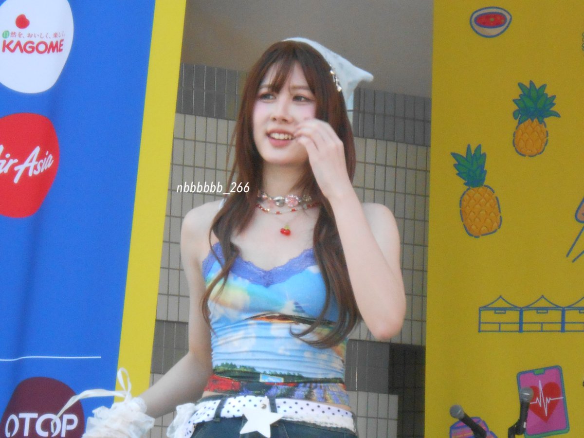あんな tweet media