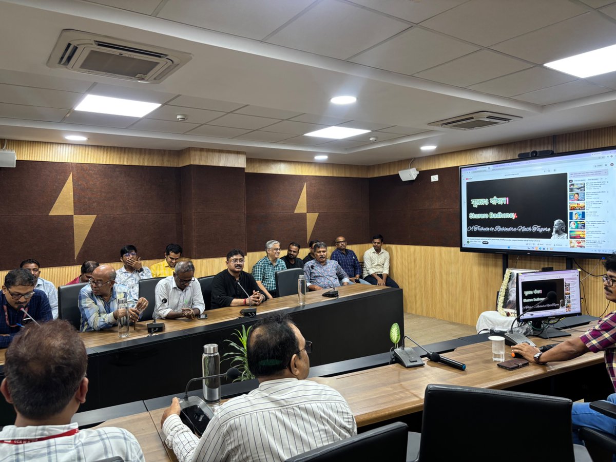 ccawbc's tweet photo. The 165th Birth Anniversary of Gurudev Rabindranath Tagore is celebrated today at the O/o Controller of Communication Accounts, West Bengal &amp; Sikkim Region. https://t.co/dKSVvHKjGD