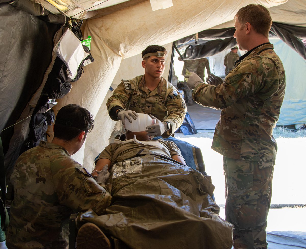 4thInfDiv's tweet photo. Seconds count. ⏳ 4ID combat medics are in the dirt during Ivy Mass, honing the skills needed to protect the force. Ready and Resilient. ⚔️🩺 #4ID #CombatMedic #IvyMass

U.S. Army 📸by Sgt. Charlyn Abuyo and Pvt. Philip Banaszak https://t.co/uvQMsCsJMr