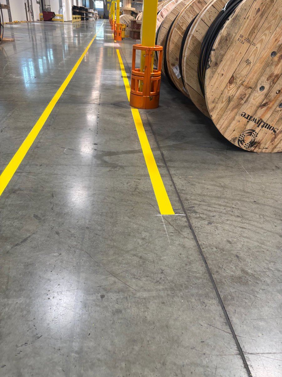 Asphalt_Pro's tweet photo. Empire Parking Lot Services' experienced warehouse striping division was completing epoxy striping for Southwire in Fontana. Does you facility need heavy duty striping to survive forklift traffic? Check us out on Google or Yelp!
#striping https://t.co/yEji9skZVp
