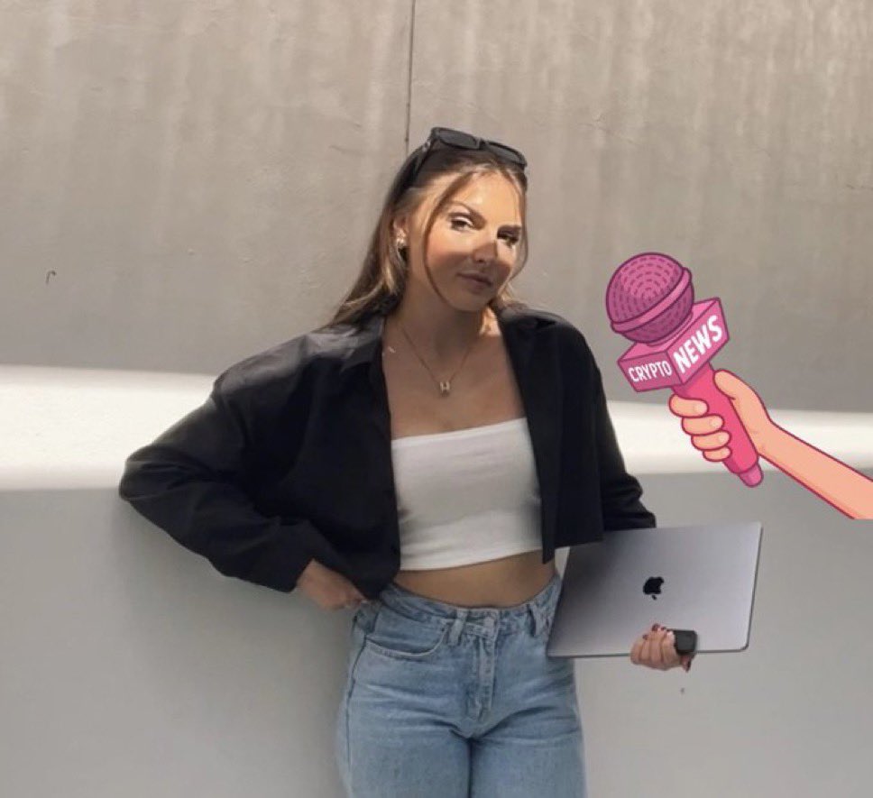Julia tweet media
