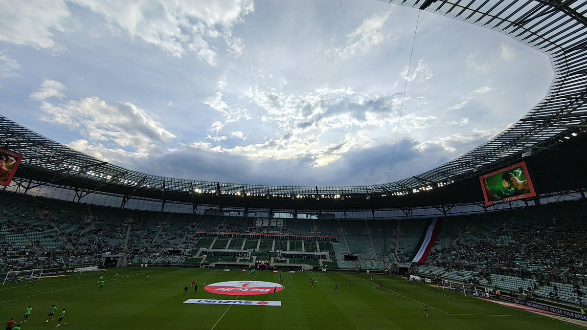 DerechoHunter's tweet photo. Komórka burzowa dociera powoli nad @TarczynskiArena
@SlaskWroclawPl 💚🤍❤️🔥💪
#ŚLĄŁKS #InAnteWeTrust #zawszeŚląsk #ToJestTwójKlub https://t.co/5M4T6RLjH2