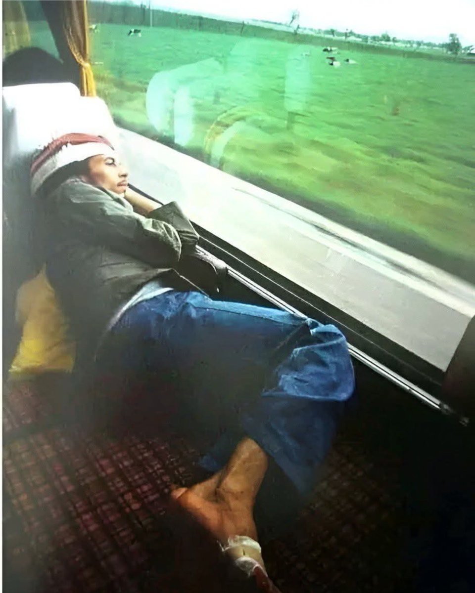 AkuaWalters's tweet photo. This is my annual Bob Marley appreciation post. 

- My dad used to watch him play football a stadium 
- Ziggy and I both went to the same Highschool in Jamaica and ONE of us DIDN'T become a Zionist 
- Babylon kill the Rasta and stab the eye witness 

Thank you for coming to my TED talk