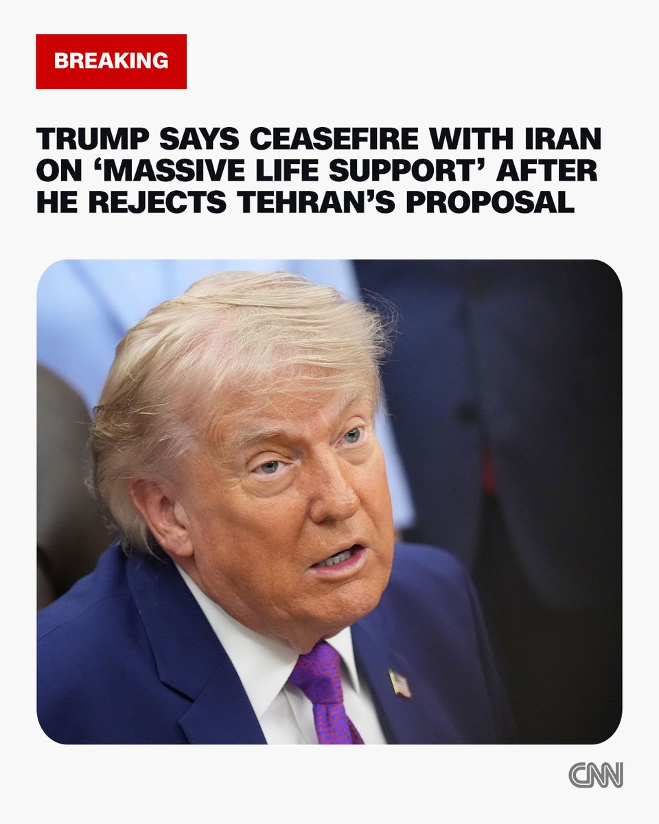 CNN Politics tweet media
