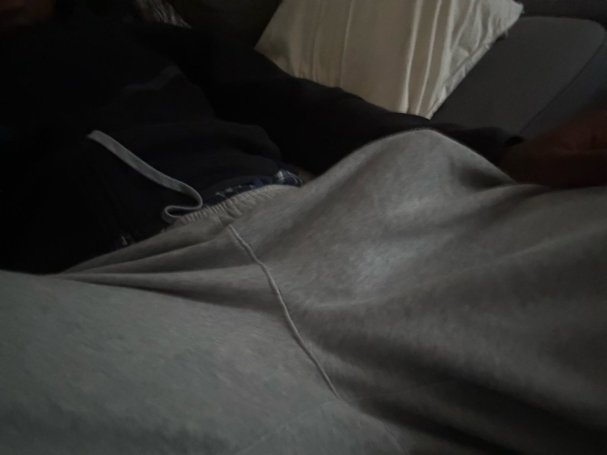 757BBCDL's tweet photo. Morning 🪵 tryna jump out the sweats https://t.co/qydk8FCiEz