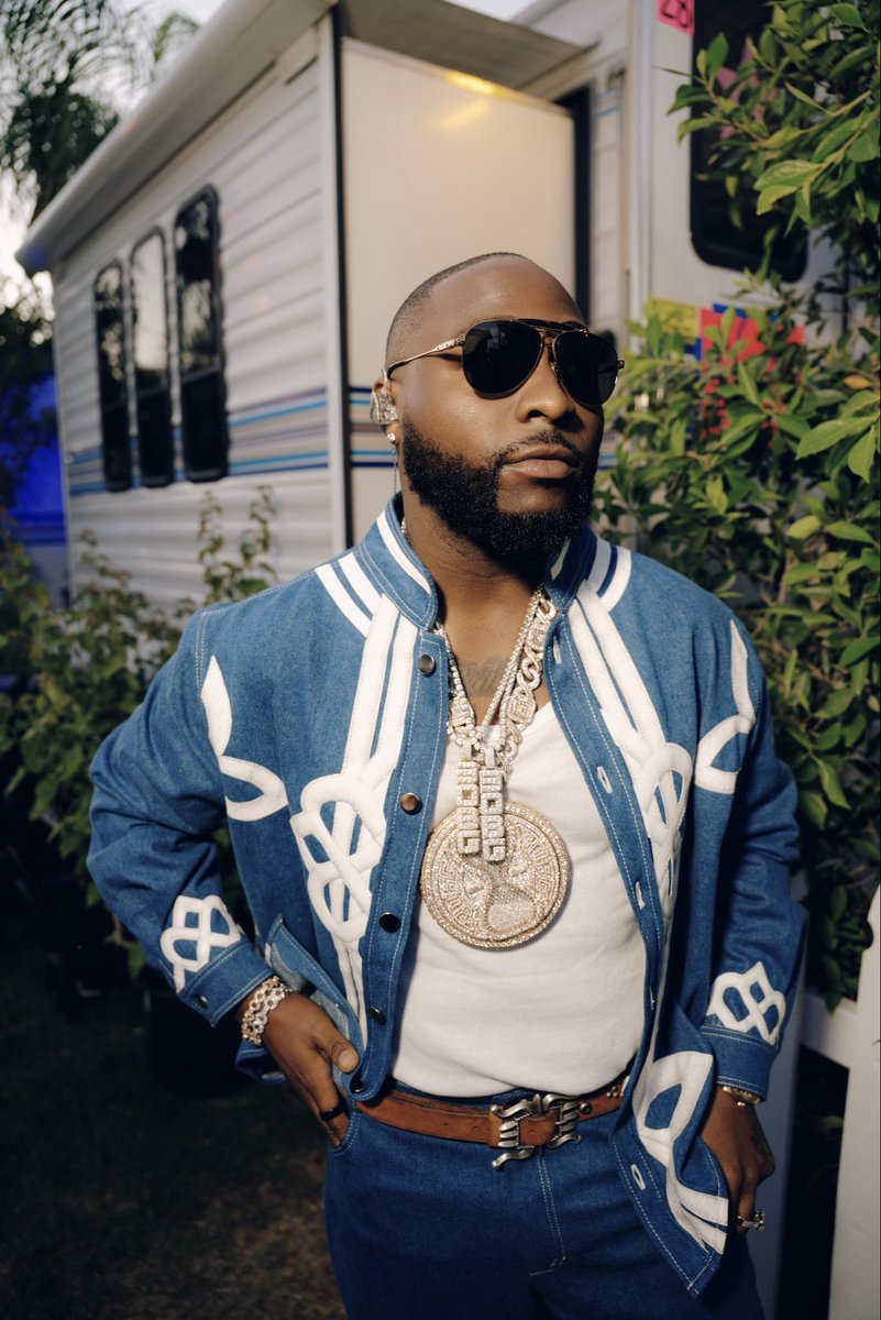 wetalksound's tweet photo. Davido &amp; Burna Boy make it back-to-back as Nigerian artists on official FIFA World Cup songs 🇳🇬⚽️

• 2022: Trinidad Cardona, Davido &amp; Aisha - Hayya Hayya

• 2026: Shakira, Burna Boy - Dai Dai https://t.co/jJlKUmxpDI