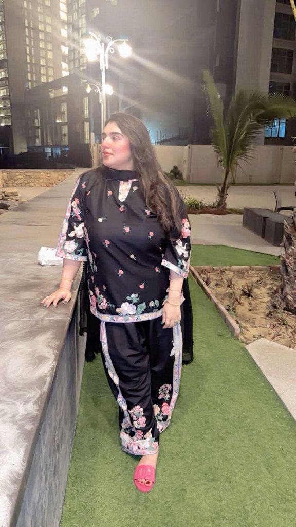 AqsaLeelaJamali's tweet photo. زندگی وہی ہے جو آپ اسے بناتے ہیں.. https://t.co/wpR3tpDvIY