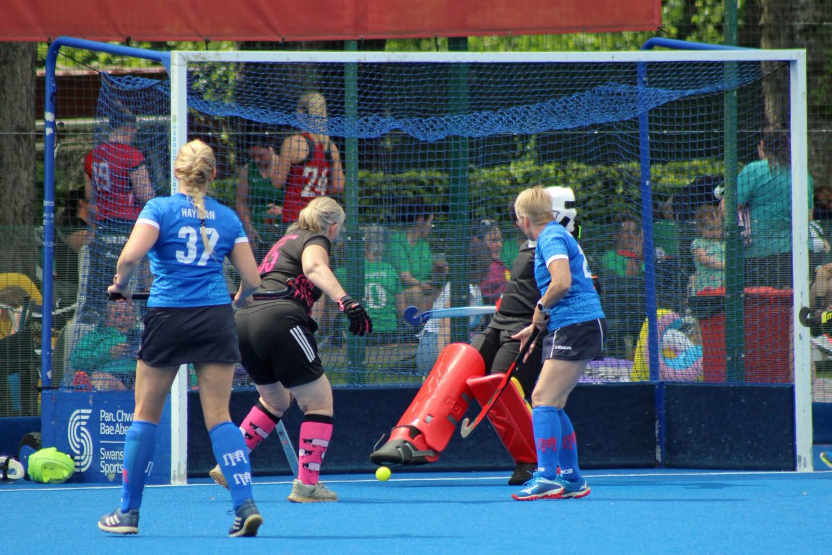 Bridgend Ladies Hockey Club tweet media