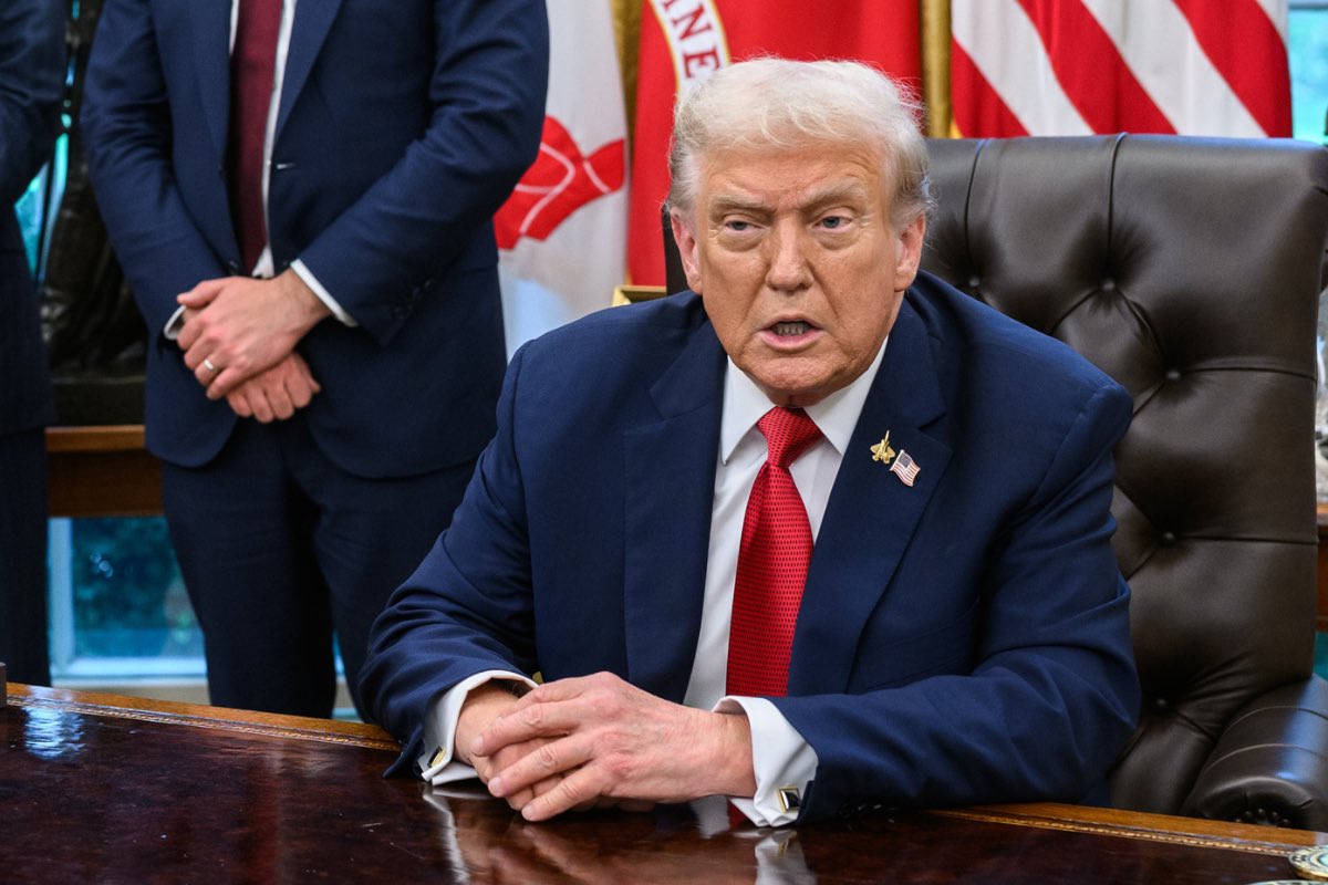 btchighlights's tweet photo. 🇺🇸 President Trump says, “#Bitcoin and crypto will skyrocket like never before—beyond your expectations.” https://t.co/LBn65QU0cz