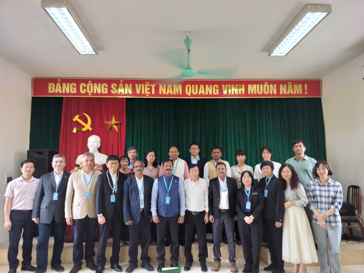 ISCBangalore's tweet photo. The delegation of the International Sericultural Commission visited VietSERI and VAAS, Hanoi today, had meeting and discussed the status and development of the silk industry. Participated in the EC meeting and discussion was made on the global development of the silk industry. https://t.co/b7ZxQs7b9j