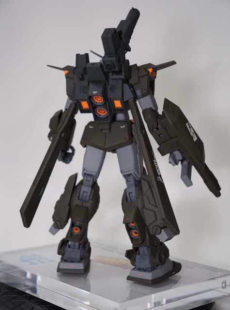 ScaleHobbies's tweet photo. Doing some test photos shot. I wasn’t thrilled with the previous photos. Taking photos at home can be challenging when the lighting isn’t right. The contrast between the dark and light areas of the model can also cause the autofocus and exposure settings to miscalculate. https://t.co/NUxChpzSbj