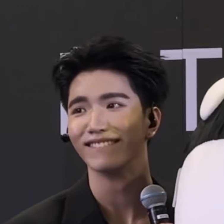 เรื่อยๆ 🥹 ft. ตี๋อย่าทิ้งพี่ 🦞 tweet media
