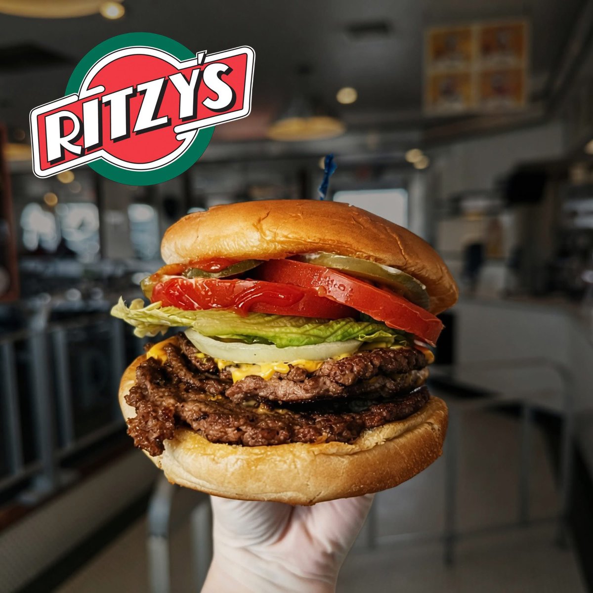 gdritzys's tweet photo. 🍔😎 Mondays are better with a Ritzy's burger in hand! Start your week the RIGHT way!
.
East | North | West Evansville
https://t.co/trbi2uTQaE https://t.co/bJMzEvDJ7p