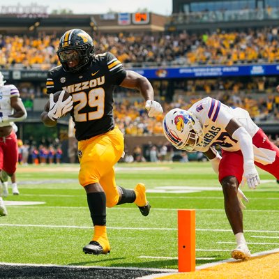 faurotmiz's tweet photo. #NewProfilePic #Horseman #MIZ https://t.co/JlENtOVNlB